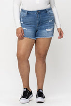 Load image into Gallery viewer, Cello High Rise Plus Destroy Fray Hem Shorts
