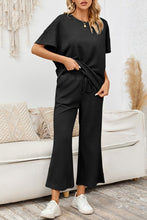 Load image into Gallery viewer, Texture Wide Leg Crop Pant
