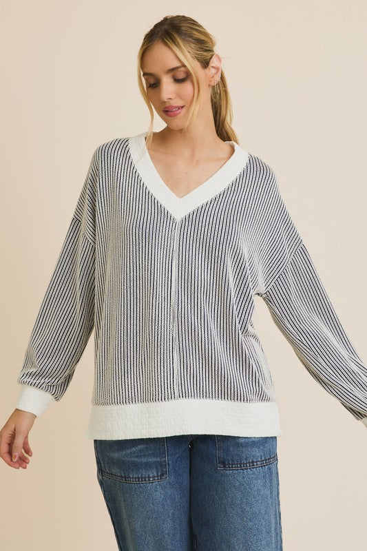 Long Sleeve Contrast V-Neck Top