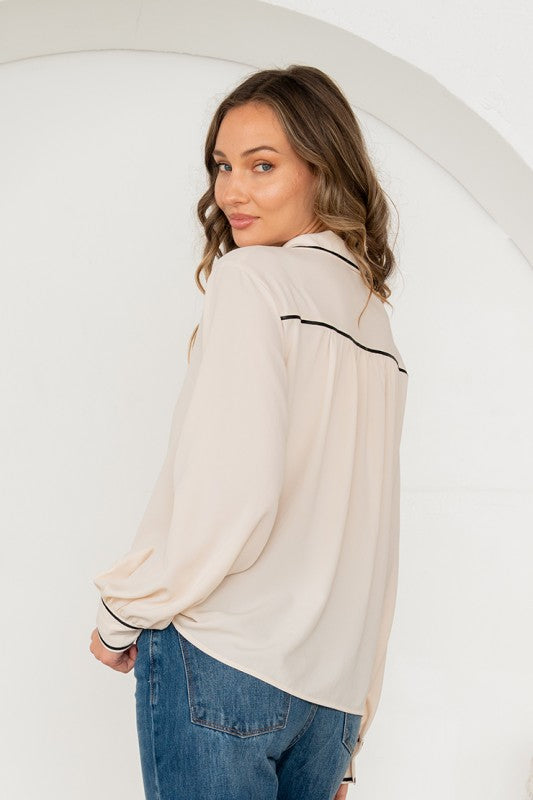 Relaxed Fit Lightweight Button-down Blouse
