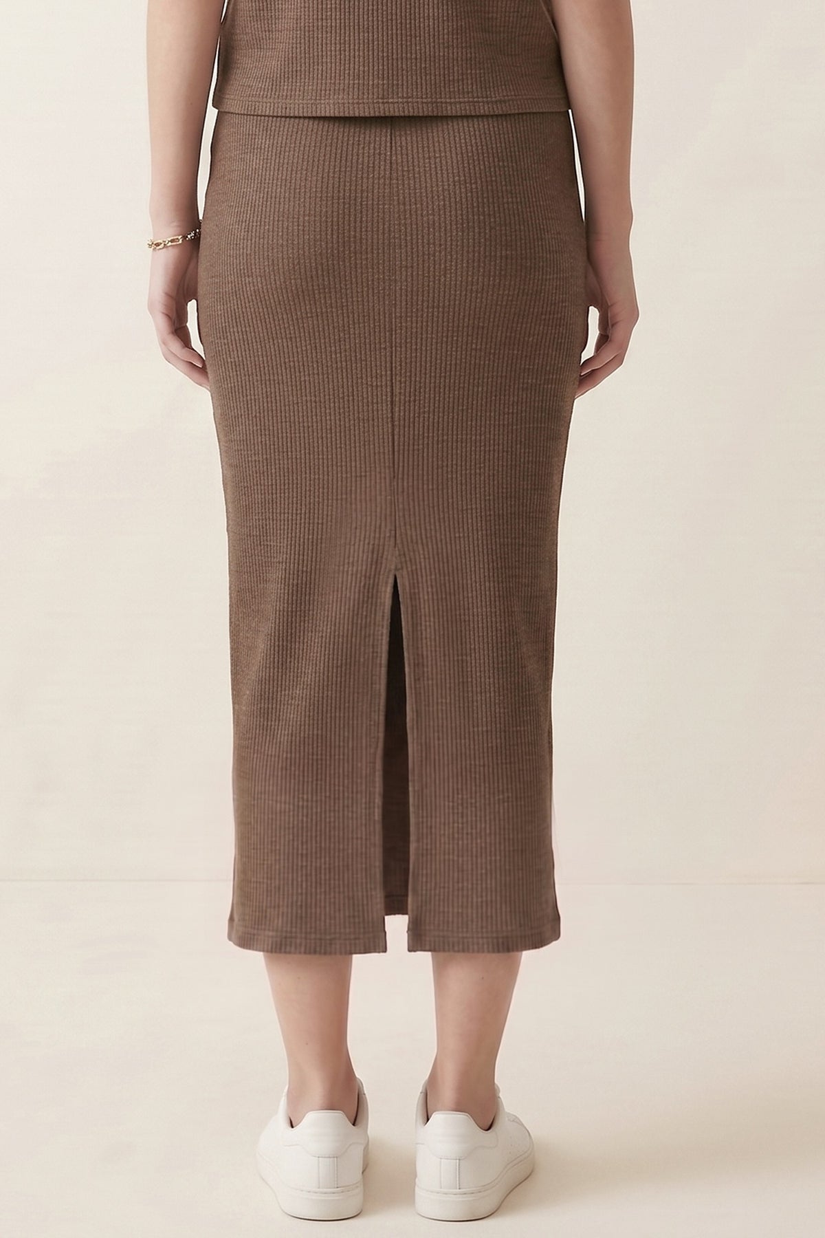 Ribbed Midi Skirt