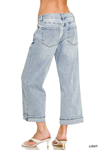 Light Washed Wide Leg Cropped Denim