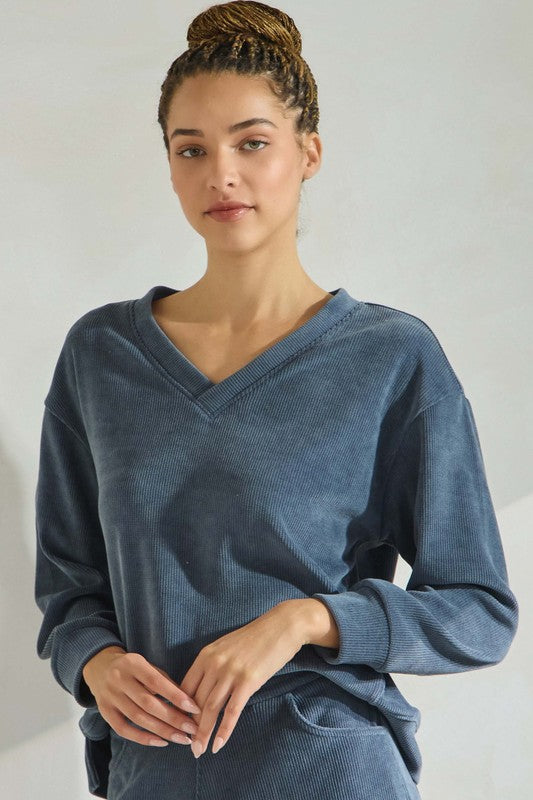 Relaxed Ribbed V Neck Long Sleeve Top