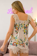 Load image into Gallery viewer, Floral Linen With Fringe Lace Sleeveless Top
