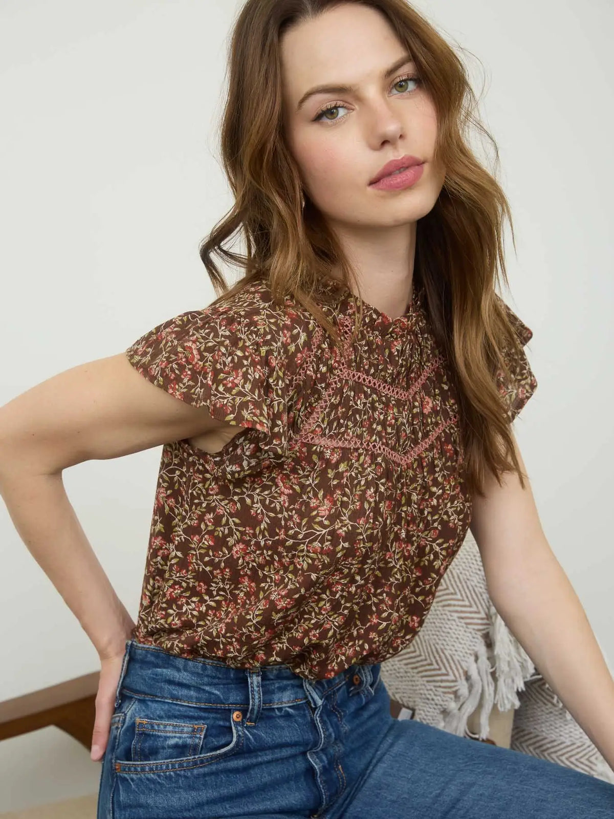 Floral Lace Yoke Trim Ruffle Detail Short Sleeve Top