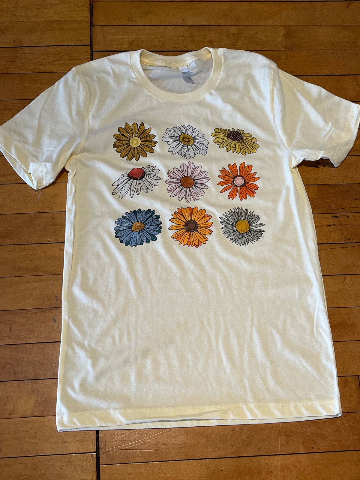 Short Sleeve Multi Daisy Shirt