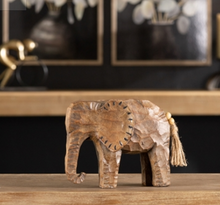 Load image into Gallery viewer, Elephant Resin 5&quot;H
