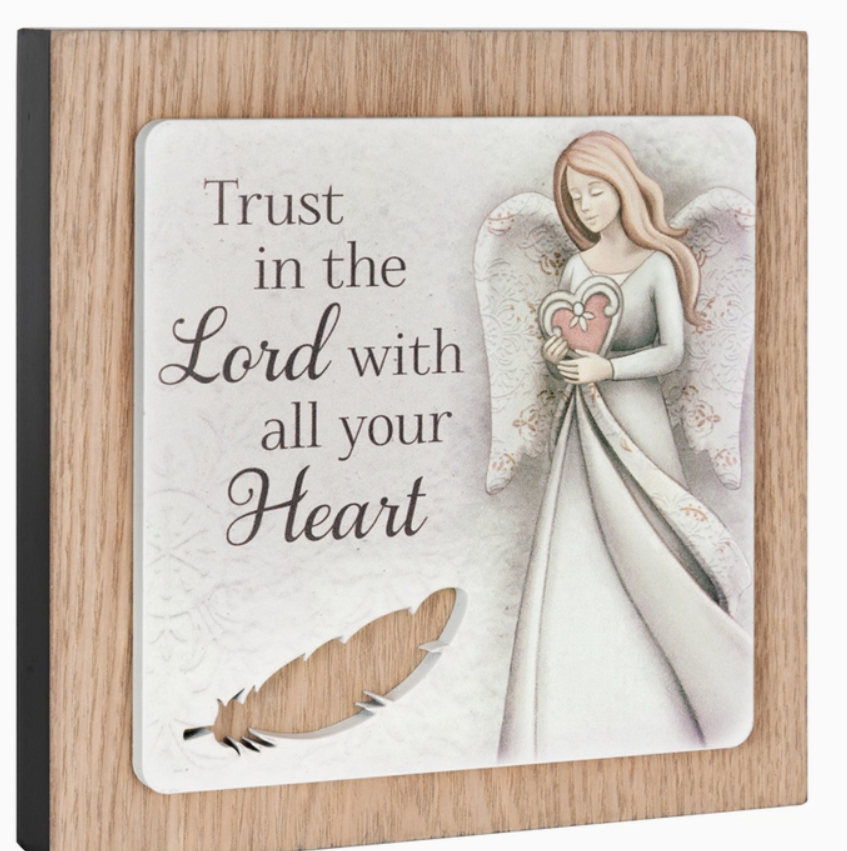 "Trust in the Lord" Sitter