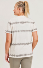 Load image into Gallery viewer, Dotted Tie-Dye Plus Tee with Notched Sides
