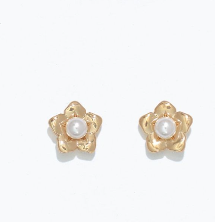 Cuties Flowers With Pearls Earrings