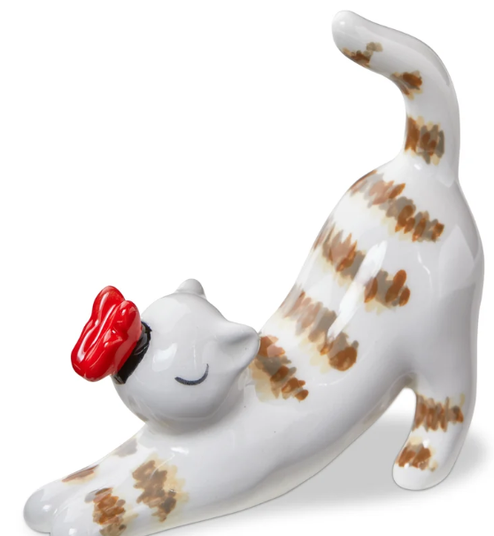 Stretching Cat Ring Holder