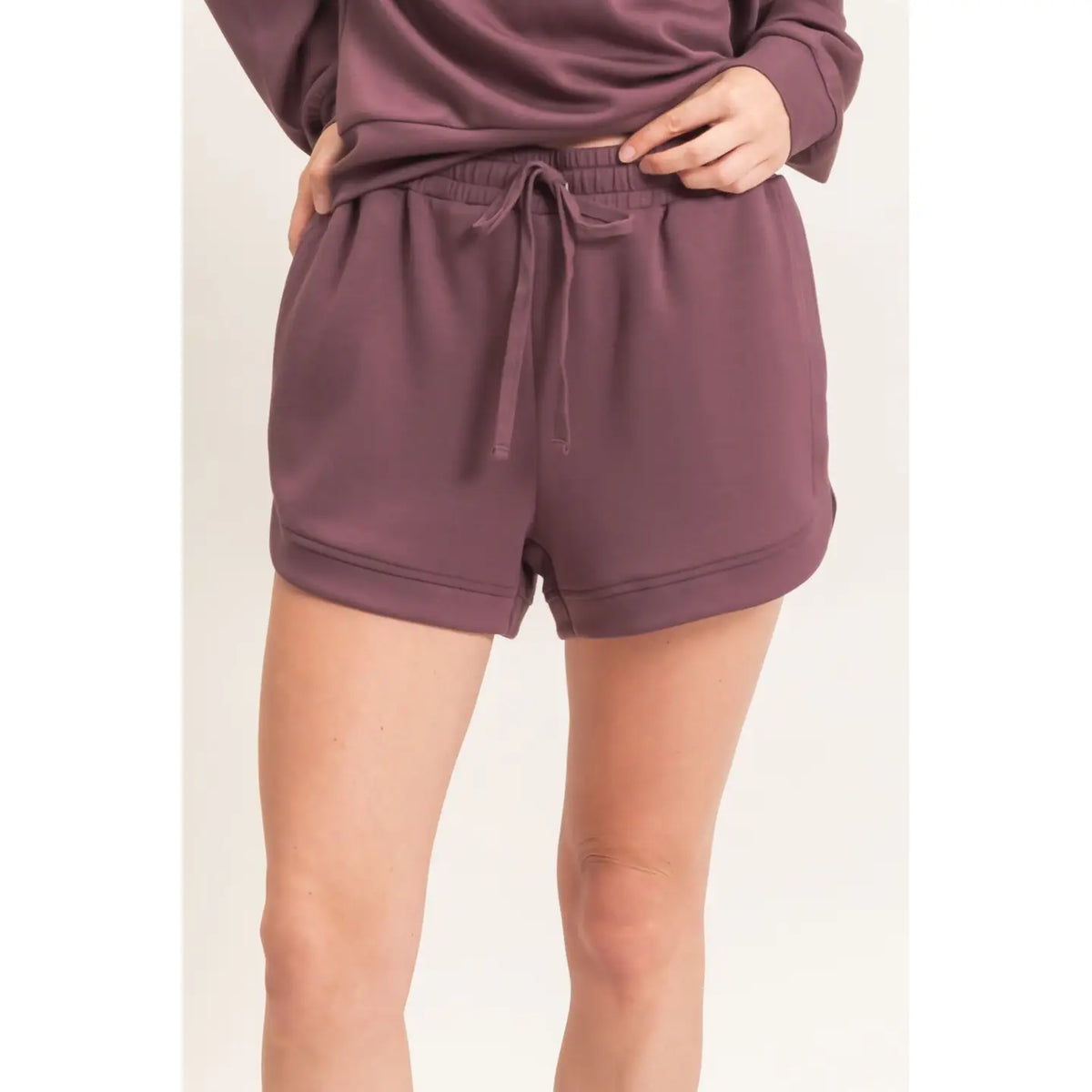 Elastic Waistband Shorts