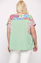Load image into Gallery viewer, Short Sleeve Solid Patchwork  Plus Top
