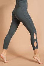 Load image into Gallery viewer, Cropped Yoga Legging
